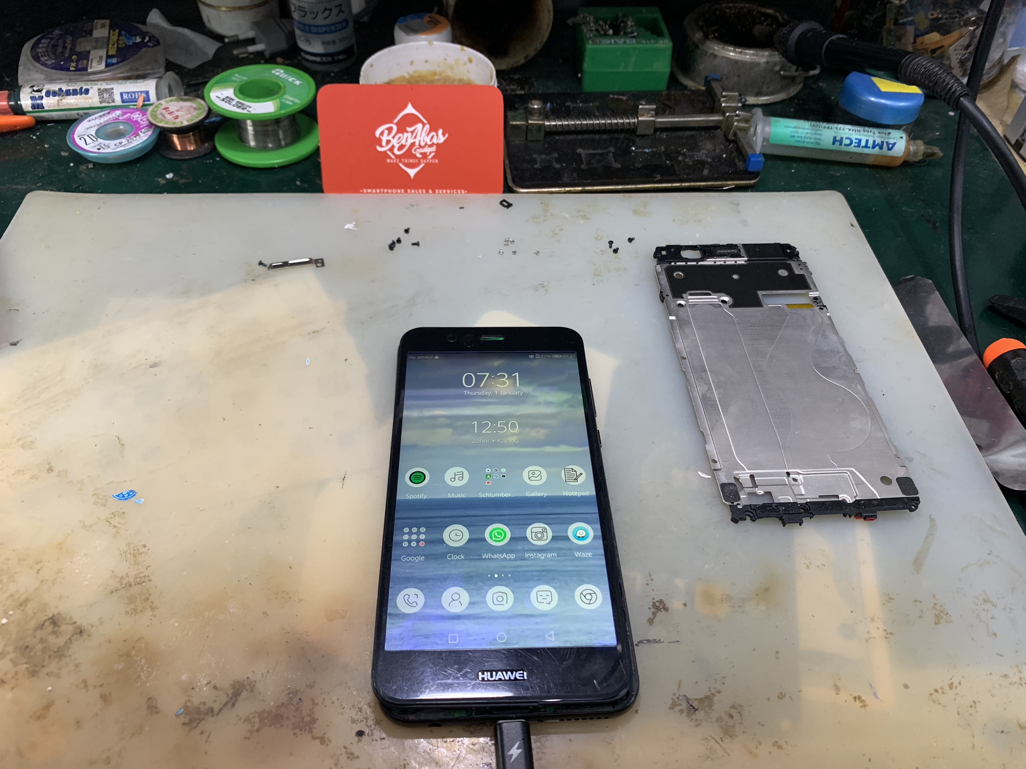 Huawei Nova 2 Plus Battery Replacement